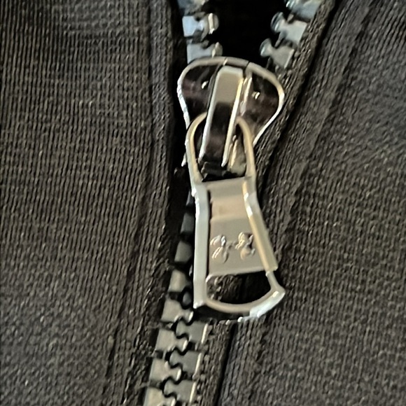 Under Armour Black Full-Zip Jacket - Picture 3 of 9